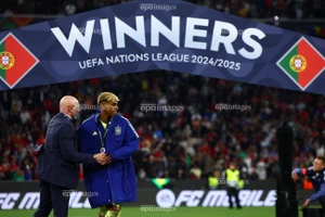 Giấc mơ Quả bóng vàng của Yamal