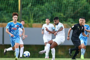 Tuyển Việt Nam thua đậm Nam Định là bình thường