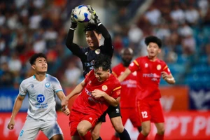 Nhà đương kim vô địch Nam Định ‘khó xơi’ tân binh Ninh Bình