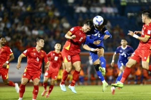 Tuyển Việt Nam rộng cửa thắng tiếp Nepal