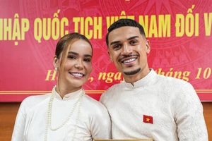 Cầu thủ nhập tịch Đỗ Hoàng Hên mang tin vui cho HLV Kim Sang-sik