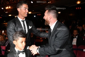 Lý do Messi không chọn Ronaldo xuất sắc nhất