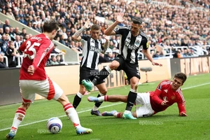 Man United có hàng triệu bảng Anh nhờ điều khoản thông minh