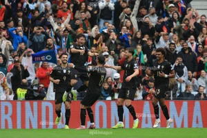 Bồ Đào Nha may mà không có Ronaldo