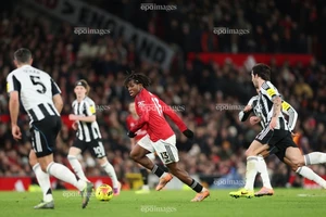 Không có đội trưởng Bruno, MU thắng nghẹt thở