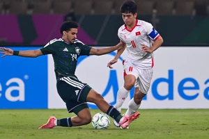 AFC nói về niềm tự hào của HLV Kim Sang-sik với dấu ấn lịch sử