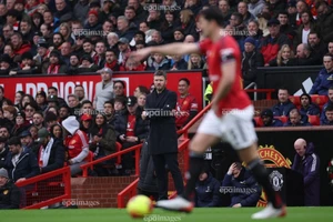 Bruno tiết lộ HLV Carrick làm điều không ai ngờ ở Man United