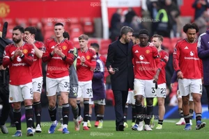 Cầu thủ Man United bàng hoàng, FA vào cuộc điều tra