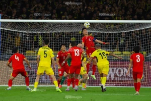 Tin vui cho tuyển Việt Nam gây rúng động làng bóng Malaysia