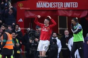 3 kỷ lục khó tin của MU sau khi đánh bại Everton