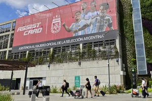 FIFA đếm ngược 100 ngày tới World Cup 2026 và nỗi buồn chiến tranh