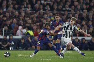 Barcelona hủy diệt 7-2, lộ diện 8 ông lớn vào tứ kết Champions League