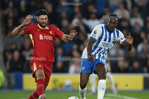 Liverpool rơi tự do sau trận thua thứ 10