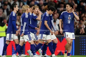 Lần đầu tiên tuyển Anh thua Nhật, HLV Tuchel gây tranh cãi