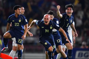 Đội tuyển Thái Lan gây sốc với ngoại binh nhập tịch