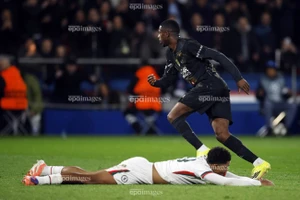 PSG đe dọa nhấn chìm Liverpool đang mất hồn vía