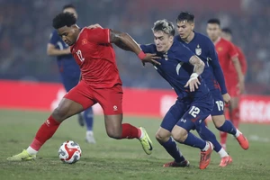 Tuyển Việt Nam "phòng thủ kín kẽ", Thái Lan tăng tốc