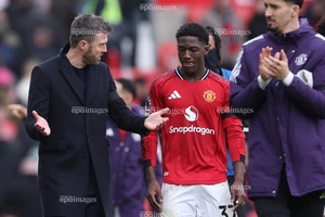 Sốc: Real Madrid ra tay ‘cướp’ HLV của Man United