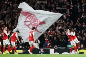 Arsenal xé nát kỷ lục 28 năm, Atletico coi chừng!