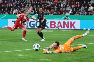 Harry Kane dẫn đầu Quả bóng vàng, Ronaldo 41 tuổi vẫn góp mặt