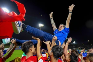HLV Cristiano Roland nói sự thật về U-17 Việt Nam