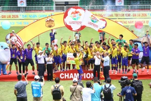 Chân dung nhà vô địch đầu tiên Festival bóng đá quốc tế