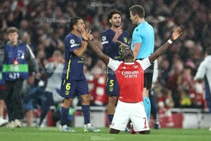 Arsenal vô địch, dàn sao bỏ túi tiền thưởng 'khủng' sau 22 năm chờ đợi