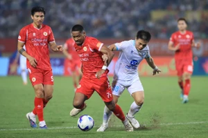 Đoạn kết khó lường ở V-League
