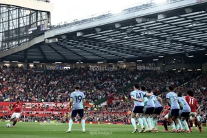Lịch thi đấu vòng cuối giải Ngoại hạng Anh: Tottenham lo trụ hạng, kỷ lục chờ Bruno