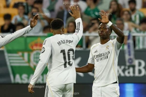 Mourinho trở lại Real Madrid, 'trảm' ngay 10 ngôi sao