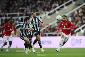 MU kích hoạt bom tấn, Old Trafford thay máu dữ dội