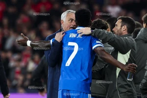 Mourinho gây địa chấn, Real Madrid rung chuyển vì video bí ẩn