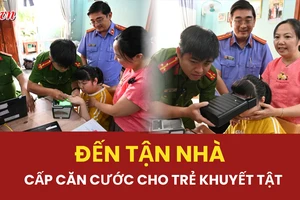 Video: Công an và VKS đến tận nhà cấp căn cước cho trẻ khuyết tật
