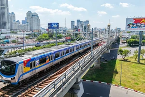 TP.HCM rực rỡ cờ hoa chào mừng ngày hội bầu cử 15-3