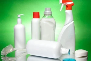 5 loại nước xịt phủ gốm giá rẻ, hữu ích cho ô tô 