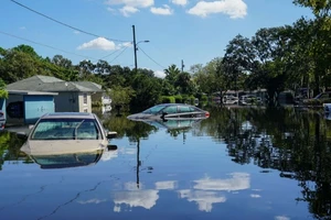 5 bước bạn cần thực hiện khi xe ô tô bị hư hỏng do thời tiết