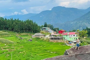 Hơn 100 ngày phượt xuyên Việt và 2 nước láng giềng