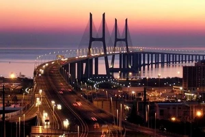 Chiêm ngưỡng những cây cầu dài nhất thế giới