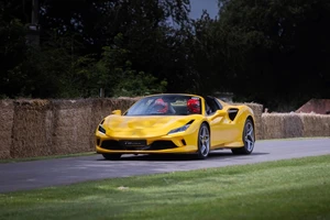 Top 5 xe mui trần mới và nhanh nhất cho năm 2023