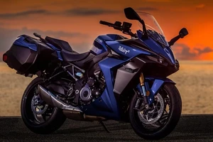 Những chiếc mô tô Suzuki nhiều công nghệ, giá vừa túi tiền