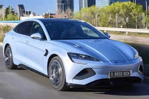 Xe điện Trung Quốc khiến các nhà sản xuất ô tô phương Tây 'hoang mang'