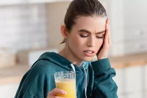 Thực phẩm nên ăn và cần hạn chế để kiểm soát chứng đau nửa đầu