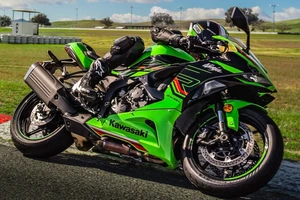 Những chiếc mô tô công suất mạnh giá dưới 300 triệu đồng