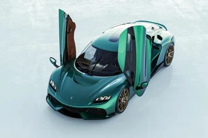 Chiêm ngưỡng 5 mẫu xe có cửa cánh bướm đẹp nhất