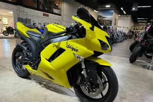 Top mô tô màu vàng thú vị khiến giới mê xe mê mẩn