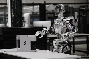 BMW sử dụng robot hình người để chế tạo ô tô