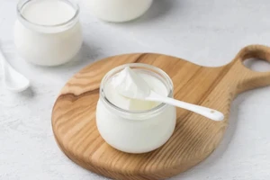 10 lợi ích sức khoẻ của việc ăn sữa chua vào mùa lạnh