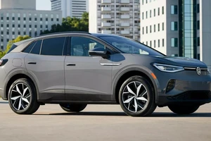 Volkswagen vẫn có kế hoạch sản xuất 25 xe điện