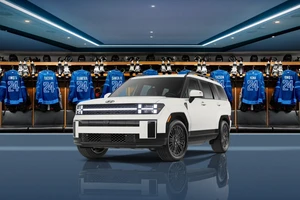 Hyundai Santa Fe Hybrid 2024 phiên bản giới hạn với giá khởi điểm hơn 1 tỉ đồng