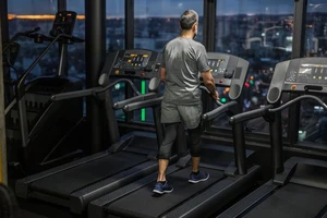 Tập thể dục vào buổi tối nhiều lợi ích sức khỏe hơn cho những người béo phì